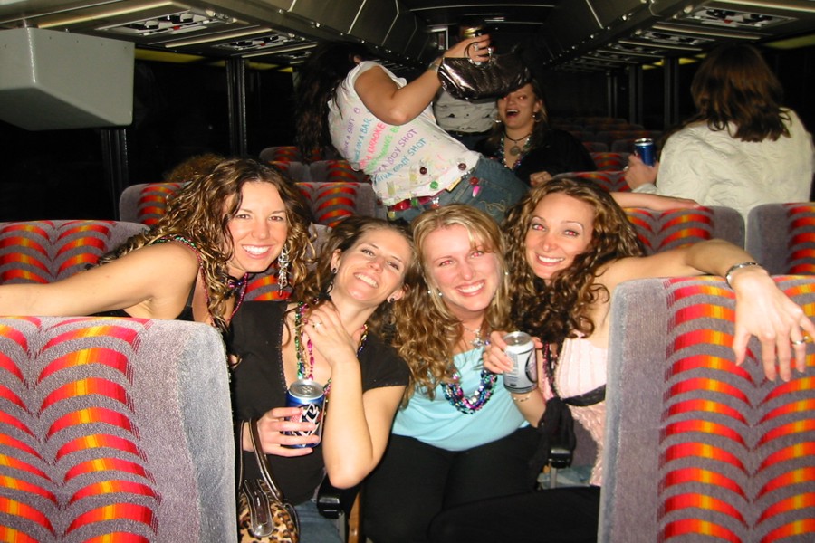 ../image/the party bus.jpg